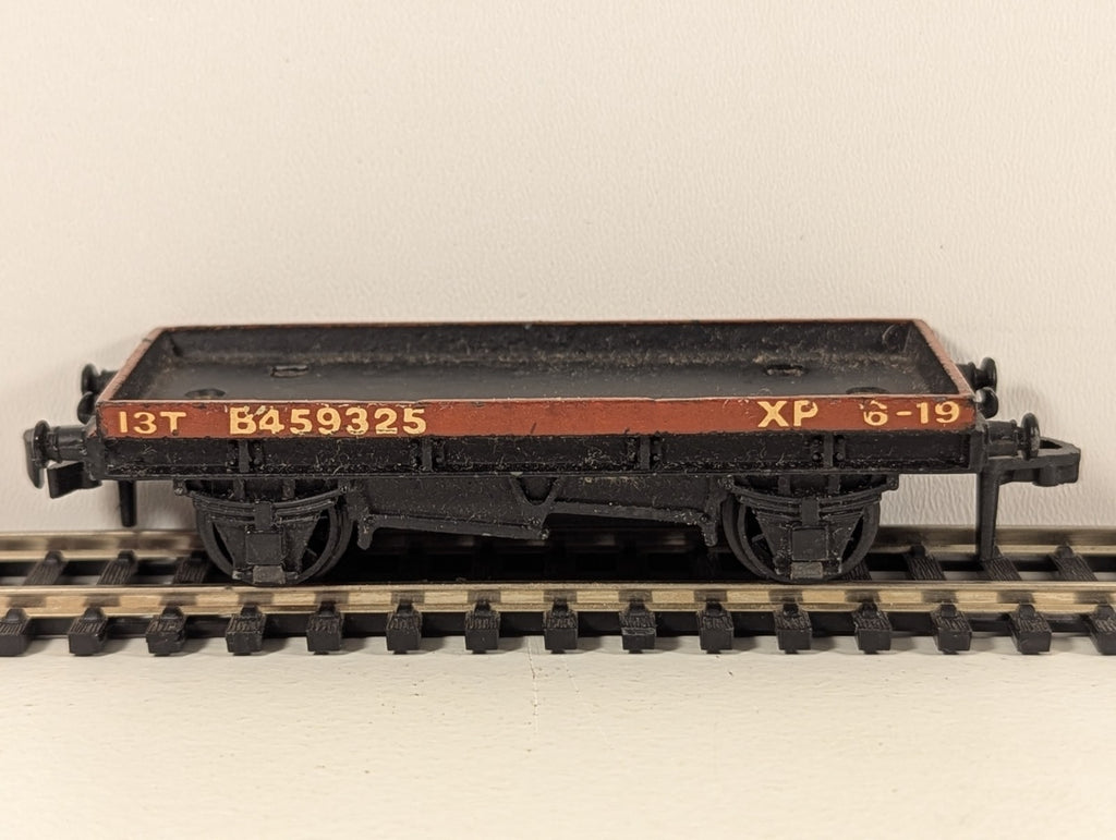 Hornby Dublo 13-Ton Flat Wagon B459325 in BR Bauxite