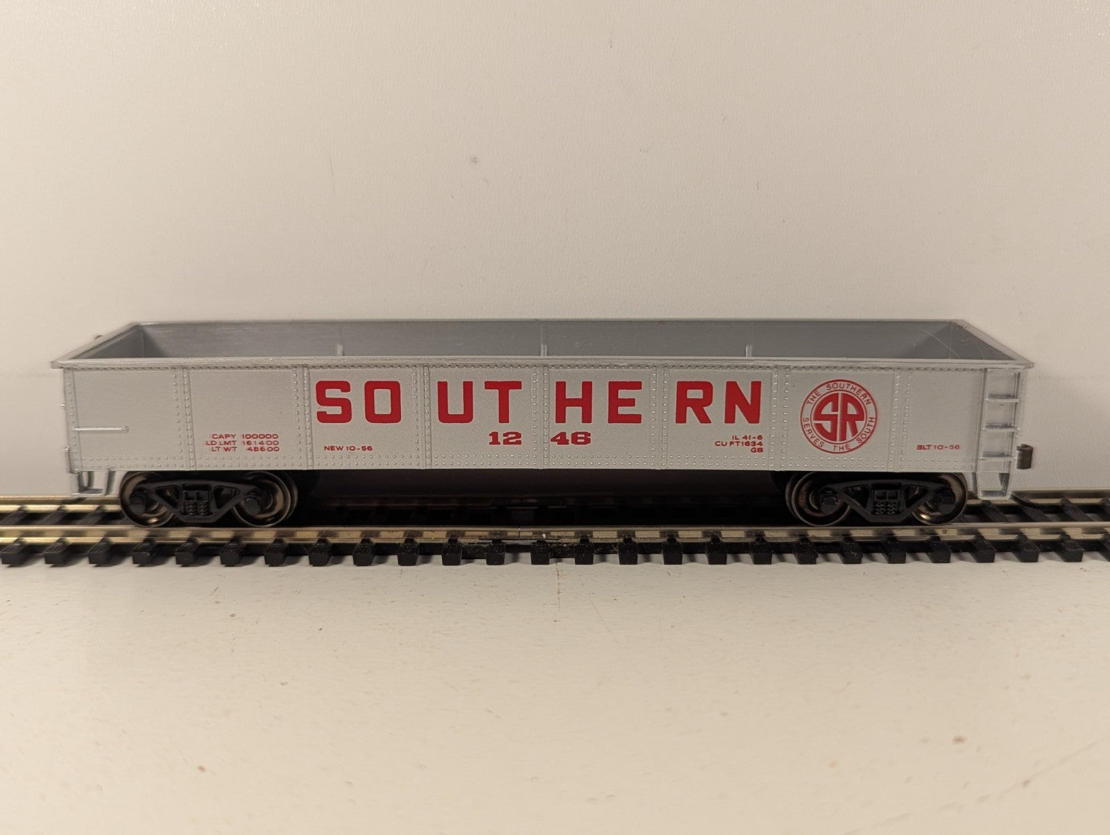 Bachmann HO Gauge 40ft Gondola Goods Wagon 1246 Southern 17204