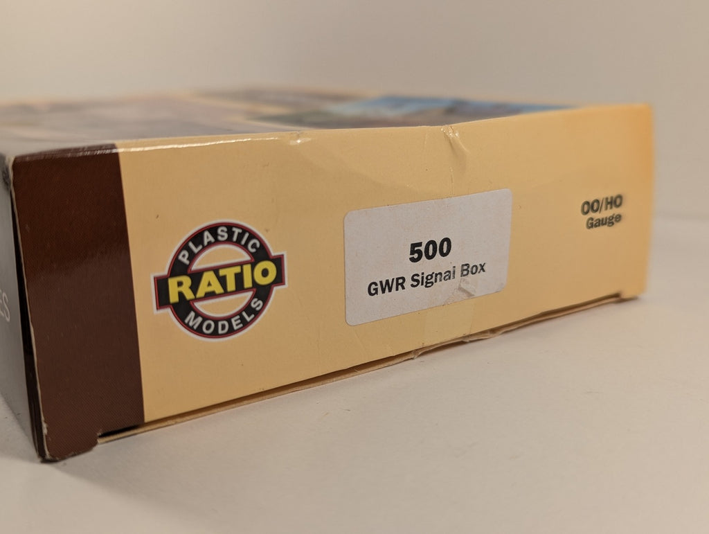 Ratio OO Gauge GWR Signal Box Model Kit 500