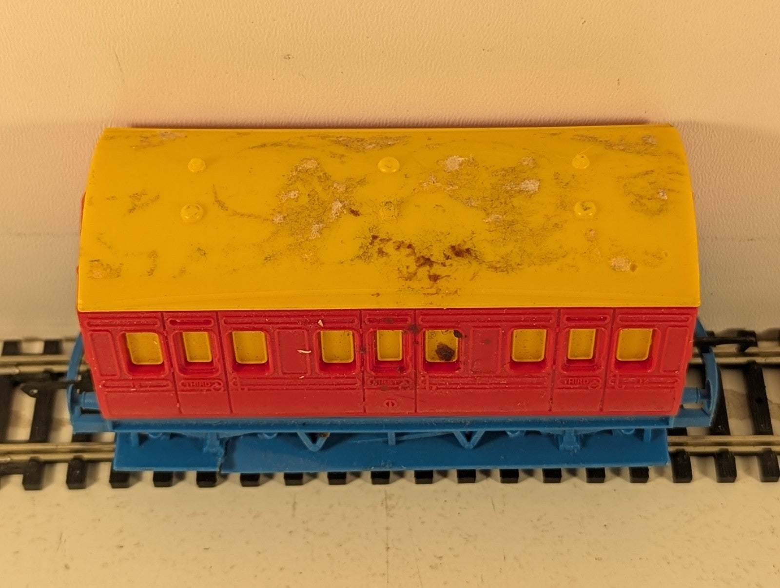 Hornby Railways OO Gauge Playtrains 4-Wheel Coach Passenger Coach 12