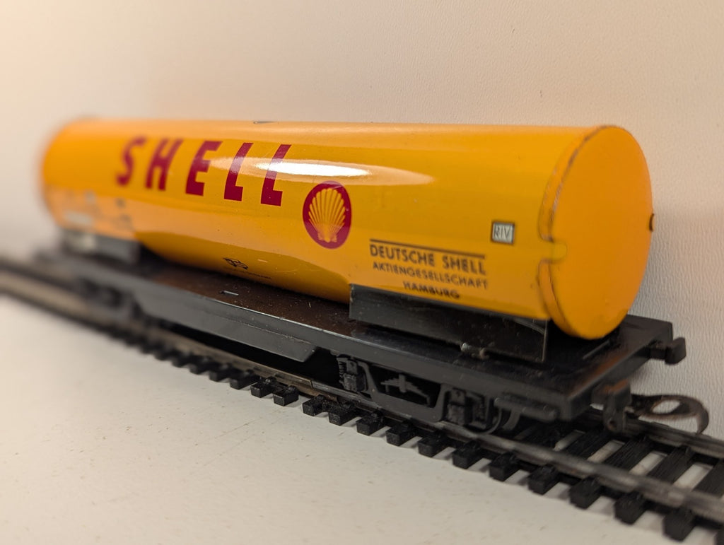 Konrad Dressler HO Gauge Shell Bogie Tank Wagon