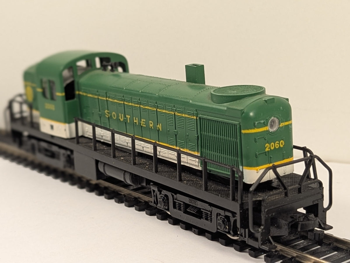 AHM HO Scale Alco RS-2 Southern Green – Spares/Repair