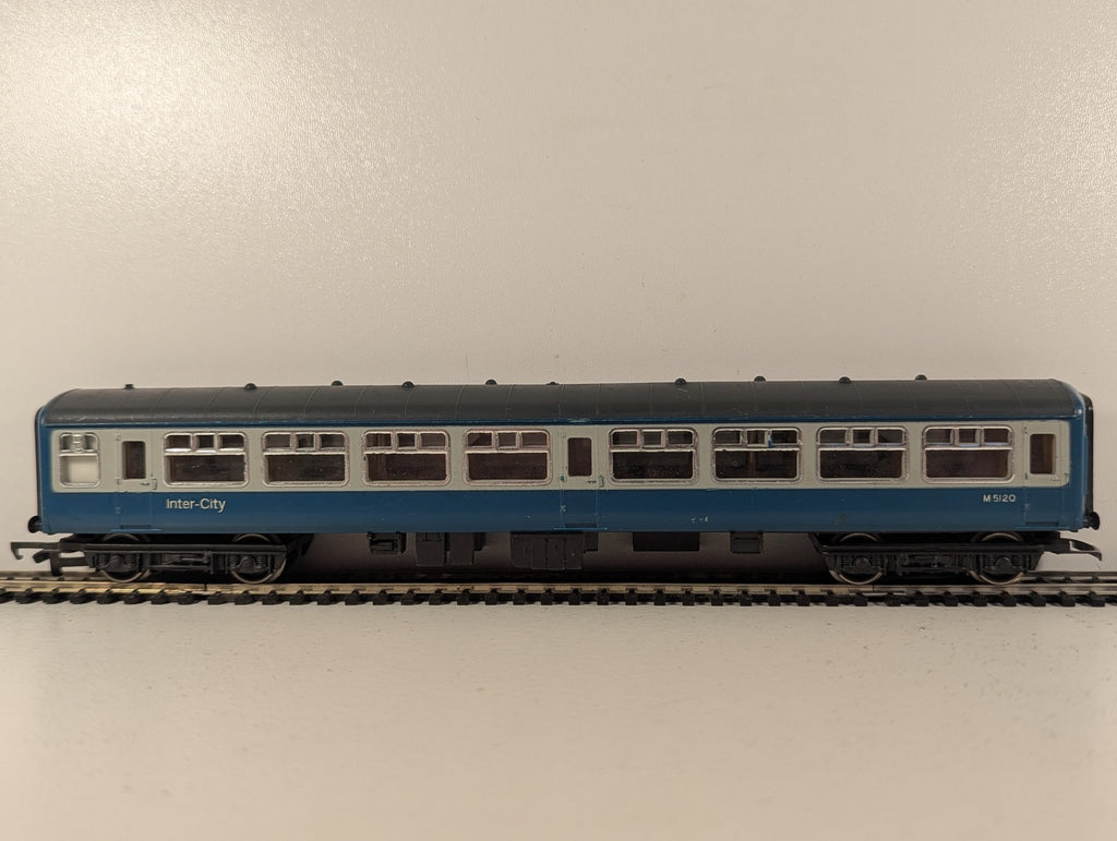 Hornby OO Gauge BR Mk1 Composite Coach Passenger Coach M5120 BR Blue & Grey R333