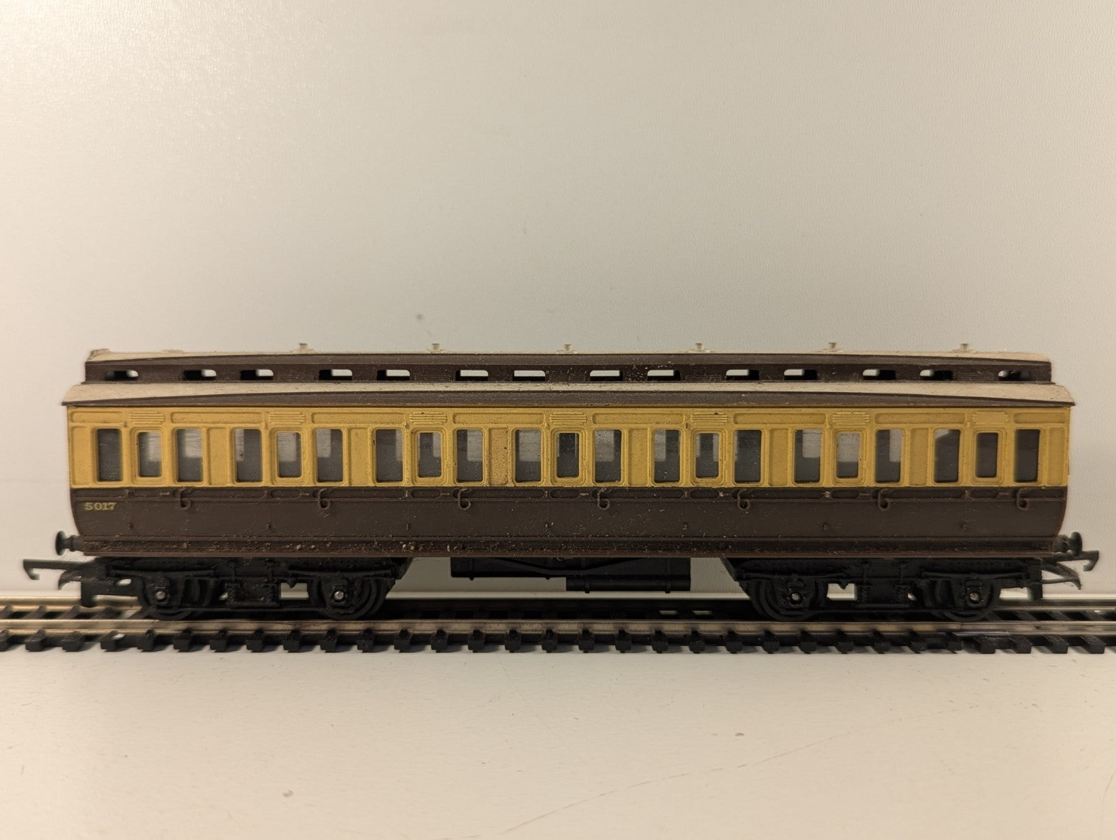 Tri-ang R332 GWR Clerestory Third Class Coach OO Gauge