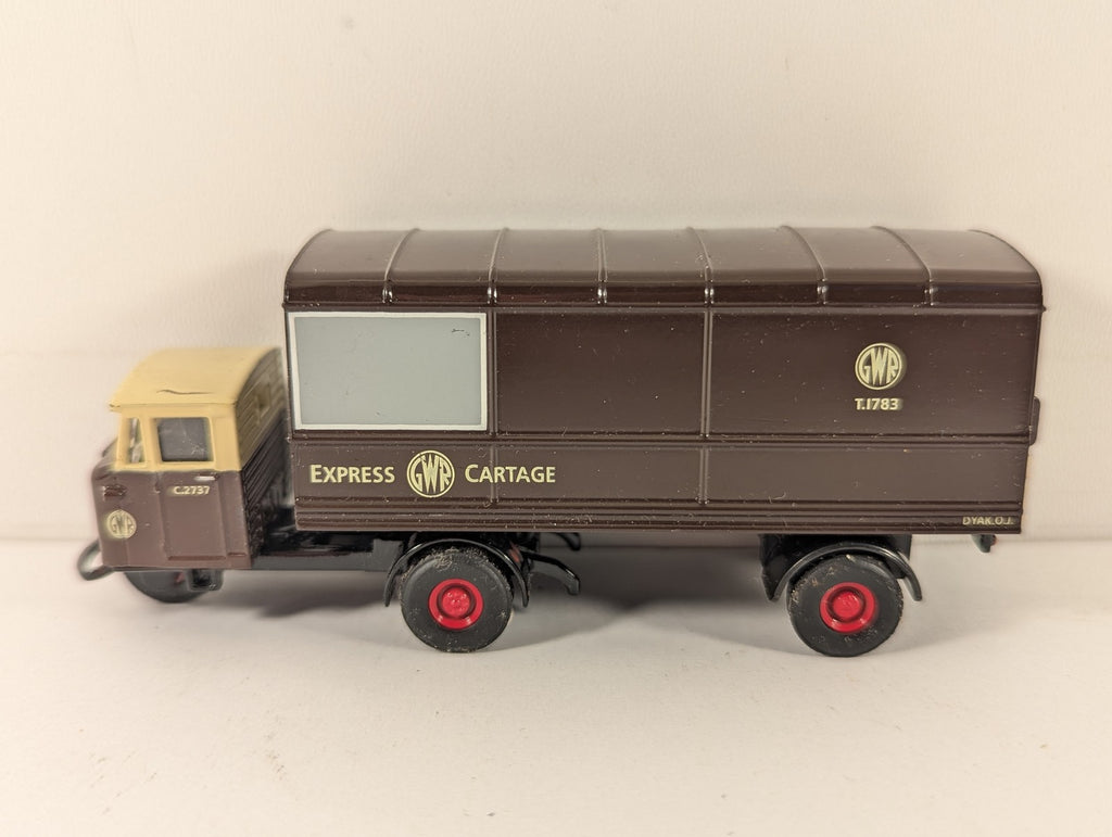 Oxford Diecast 1:76 Scale (OO Gauge) Scammell Mechanical Horse Box Trailer