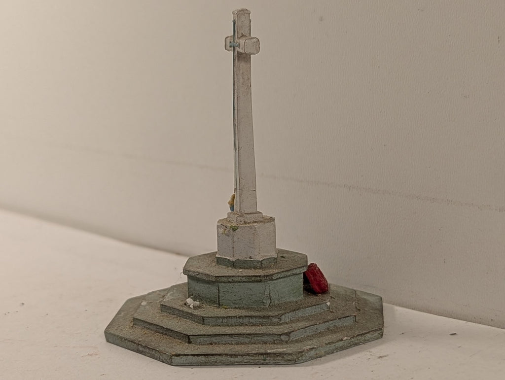 Hornby OO Gauge War Memorial Scenic Accessory R8639