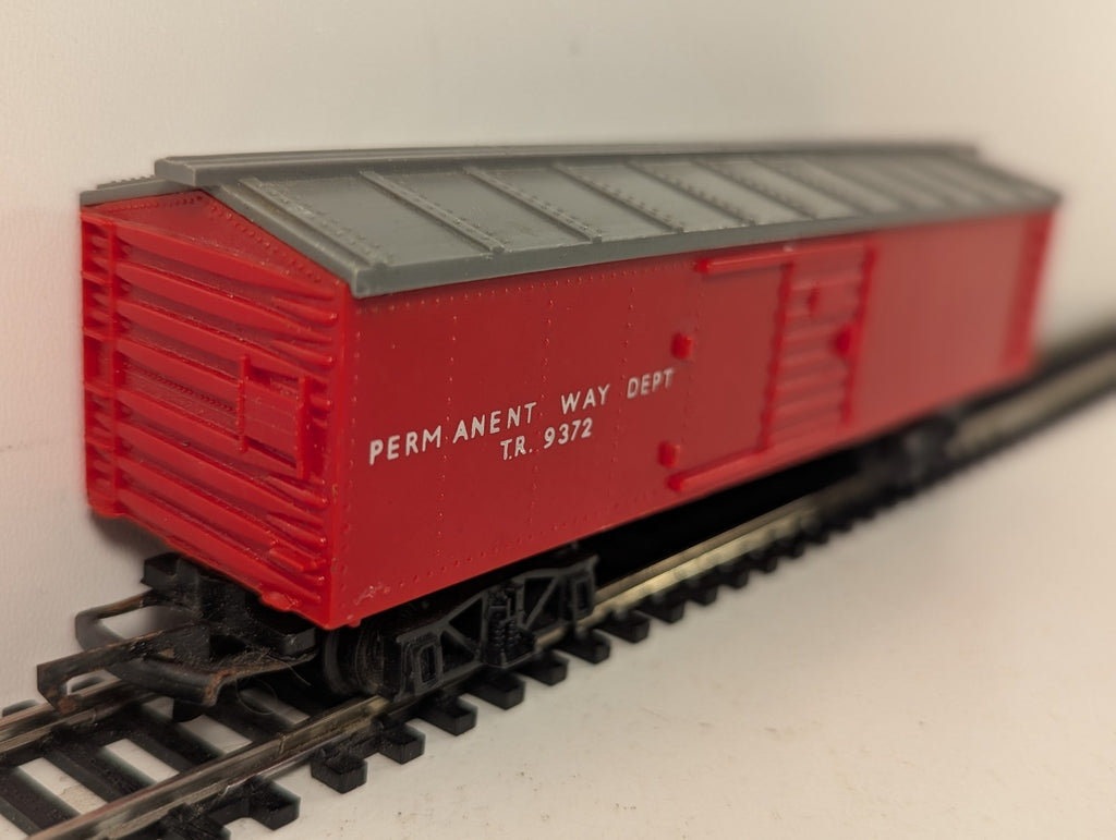 Tri-ang OO Gauge Transcontinental Permanent Way Box Car Goods Wagon