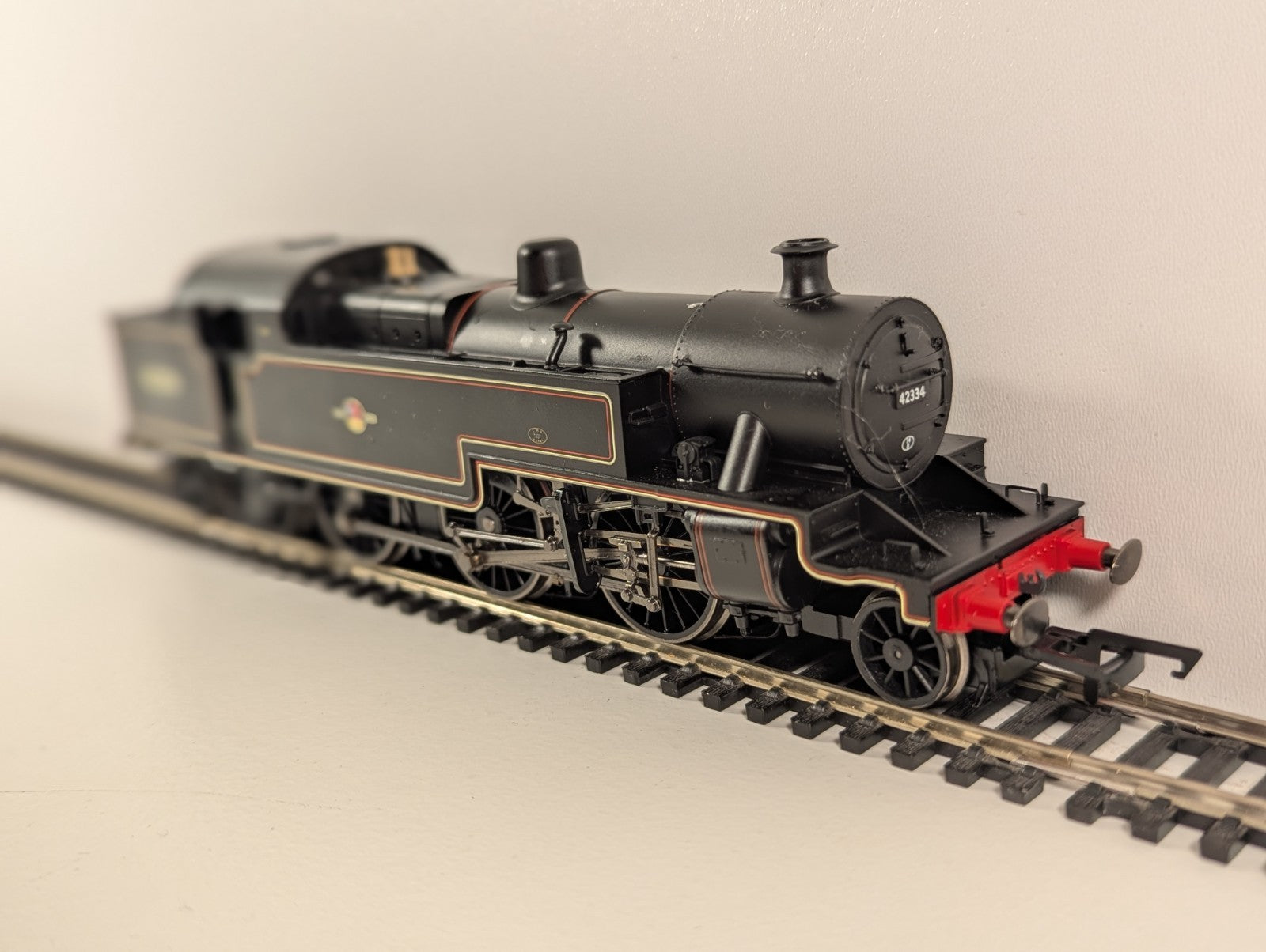 Hornby R3404 – BR Fowler Class 4P 2-6-4T No. 42334 BR Black, DCC Fitted