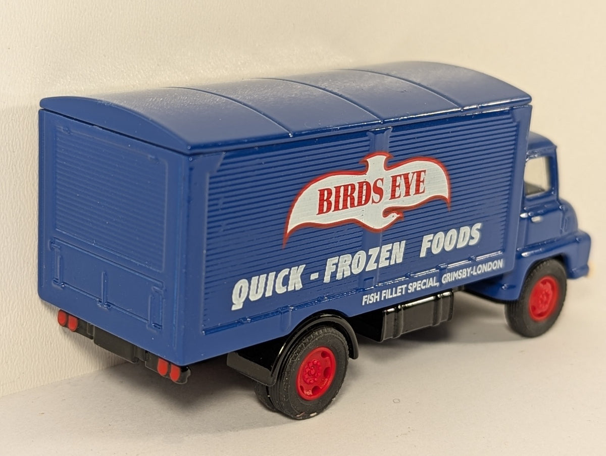 Vanguards 1:64 Ford Thames Trader Van – Birds Eye Livery