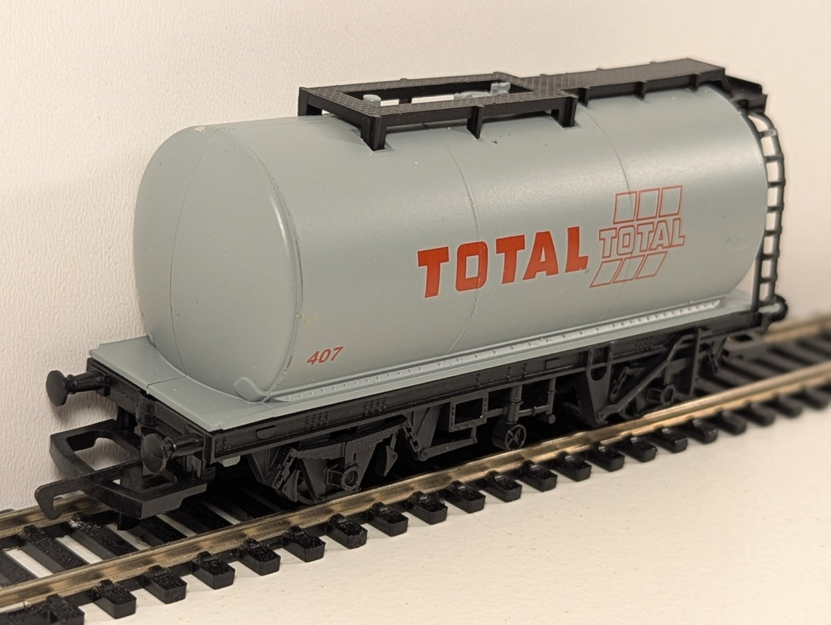 Hornby TTA Tank Wagon – Total Livery – OO Gauge