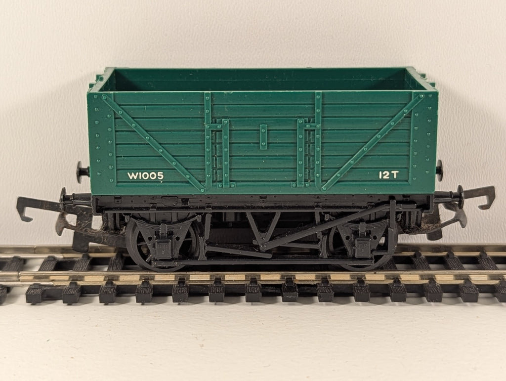 Tri-ang Hornby R10 – 12T Open Wagon (Green Livery, W1005) – OO Gauge