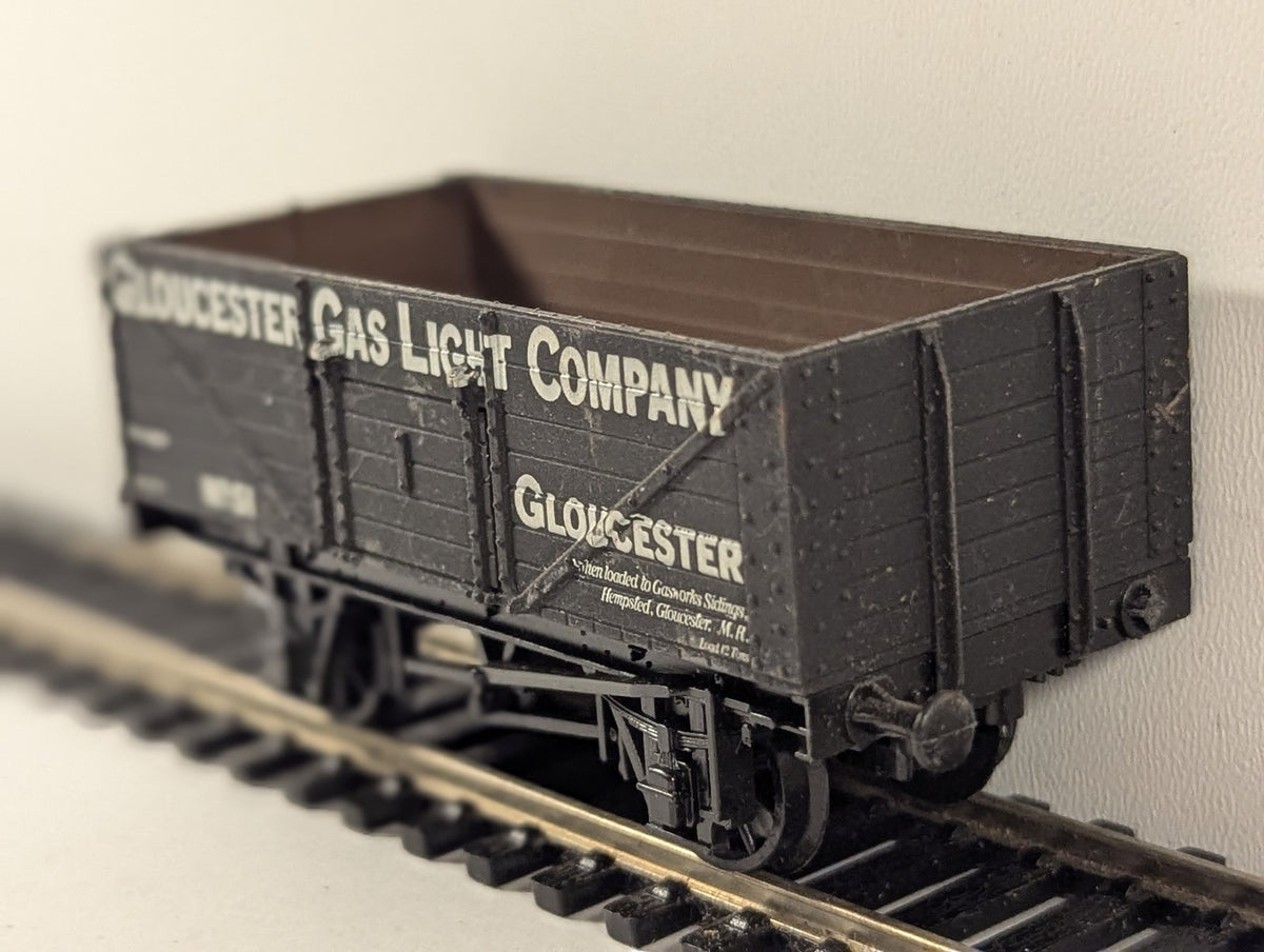 Airfix OO Gauge 7 Plank Open Wagon Goods Wagon 51 Gloucester Gas Light Company