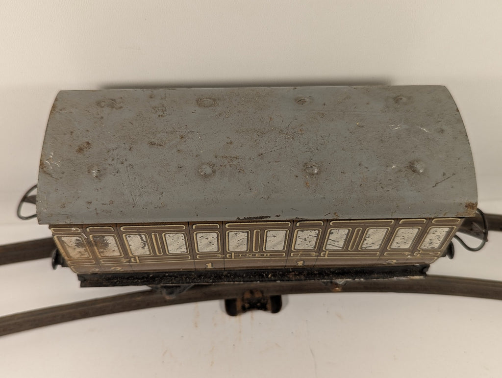 Hornby O Gauge No. 1 Passenger Coach LNER Teak