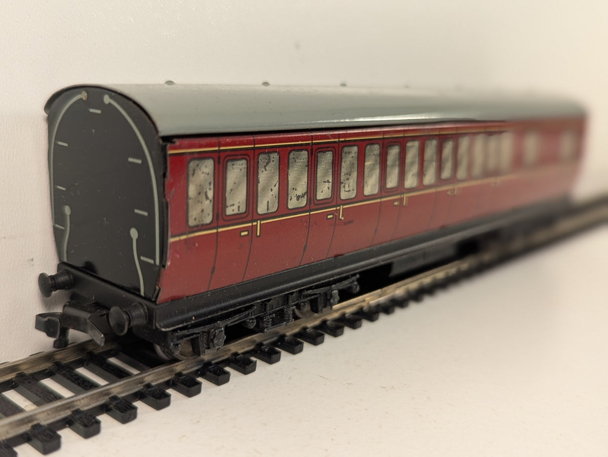Hornby Dublo OO Gauge BR Mk1 Suburban Composite Brake Coach - Maroon