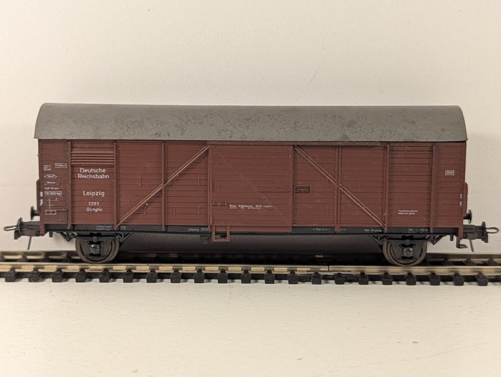 Roco Deutsche Bundesbahn Covered Goods Wagon Brown