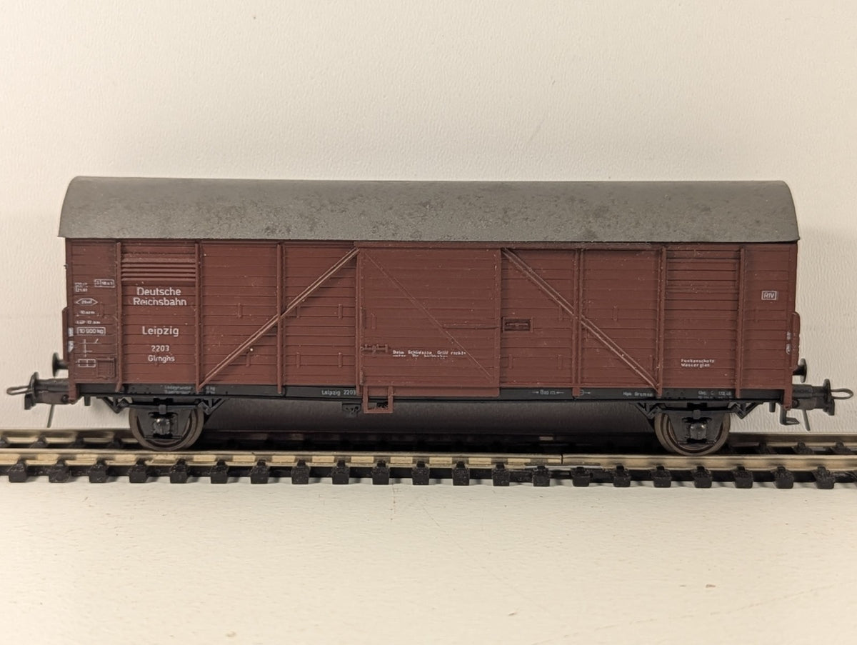 Roco Deutsche Bundesbahn Covered Goods Wagon Brown