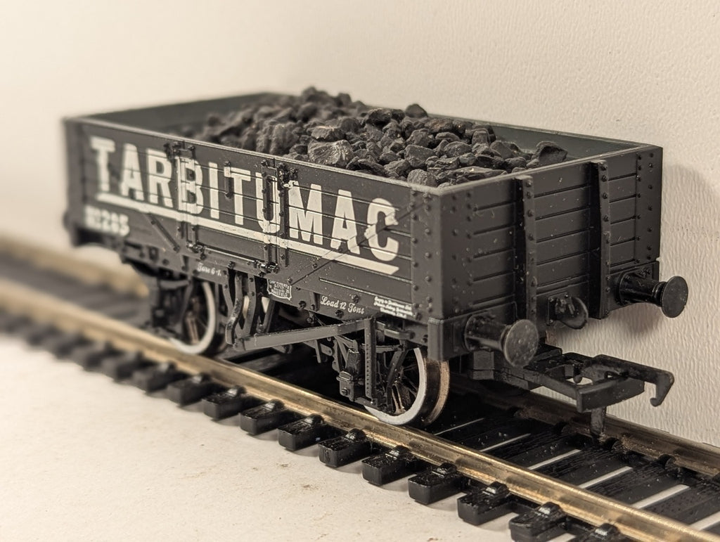 Bachmann OO Gauge 7 Plank Open Wagon Goods Wagon 285 Tarbitumac