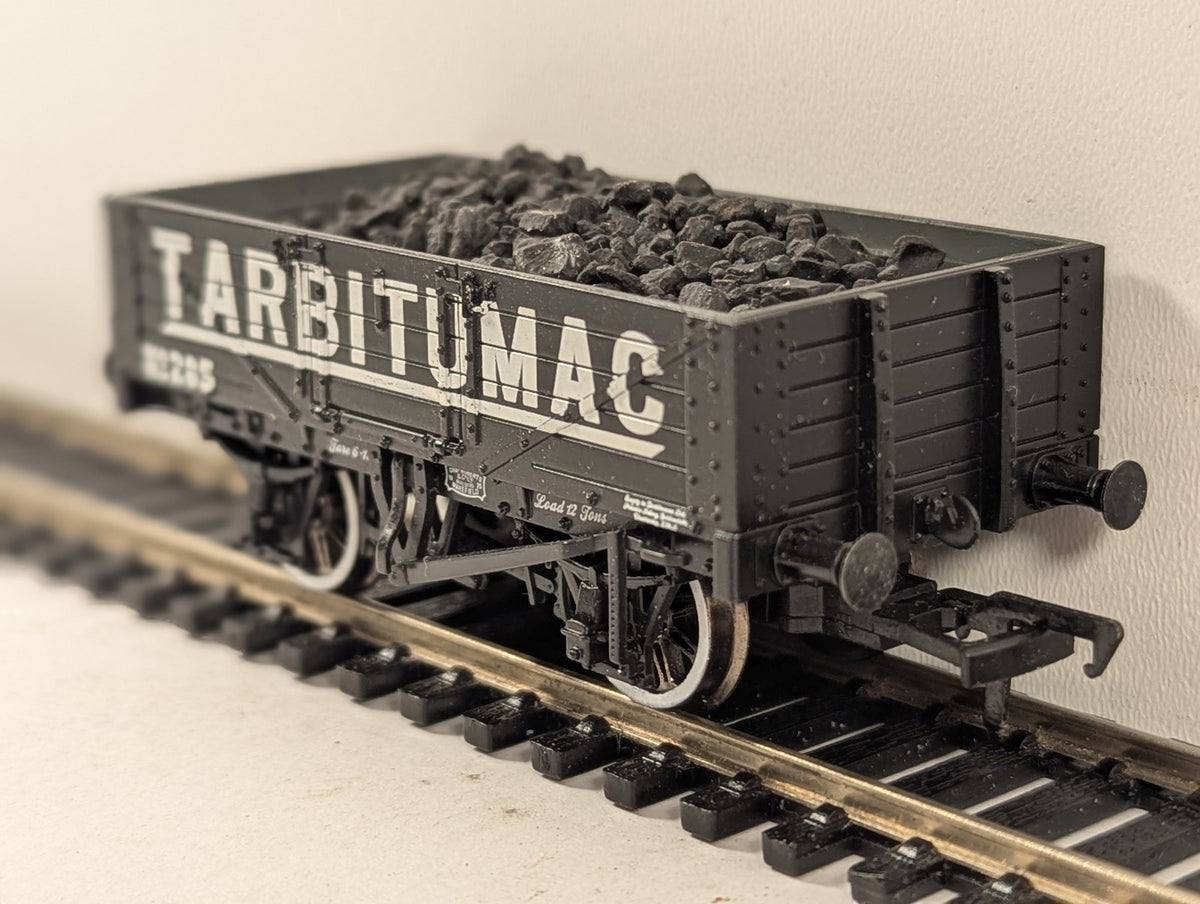 Bachmann OO Gauge 7 Plank Open Wagon Goods Wagon 285 Tarbitumac