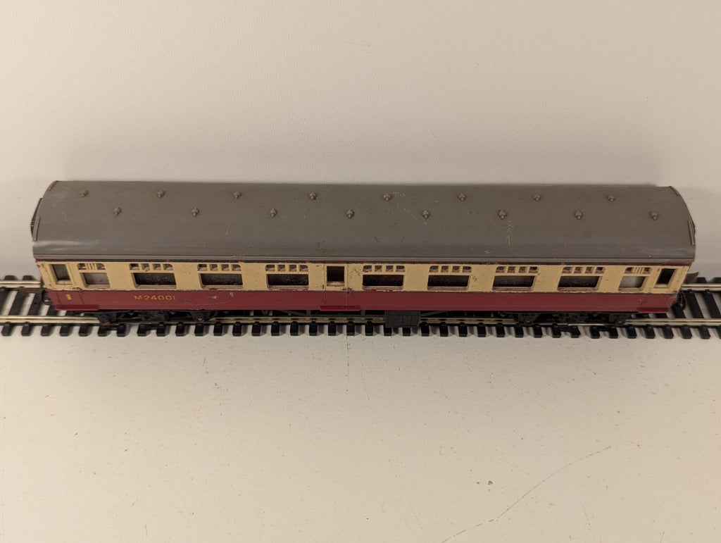 Tri-ang OO Gauge R29 Main Line Composite Coach M24001