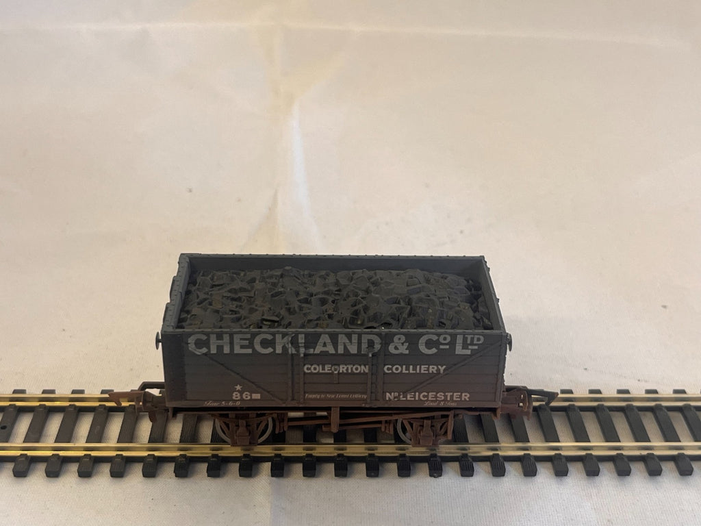 Dapol OO Gauge Checkland & Co Coleorton Colliery 7 Plank Wagon