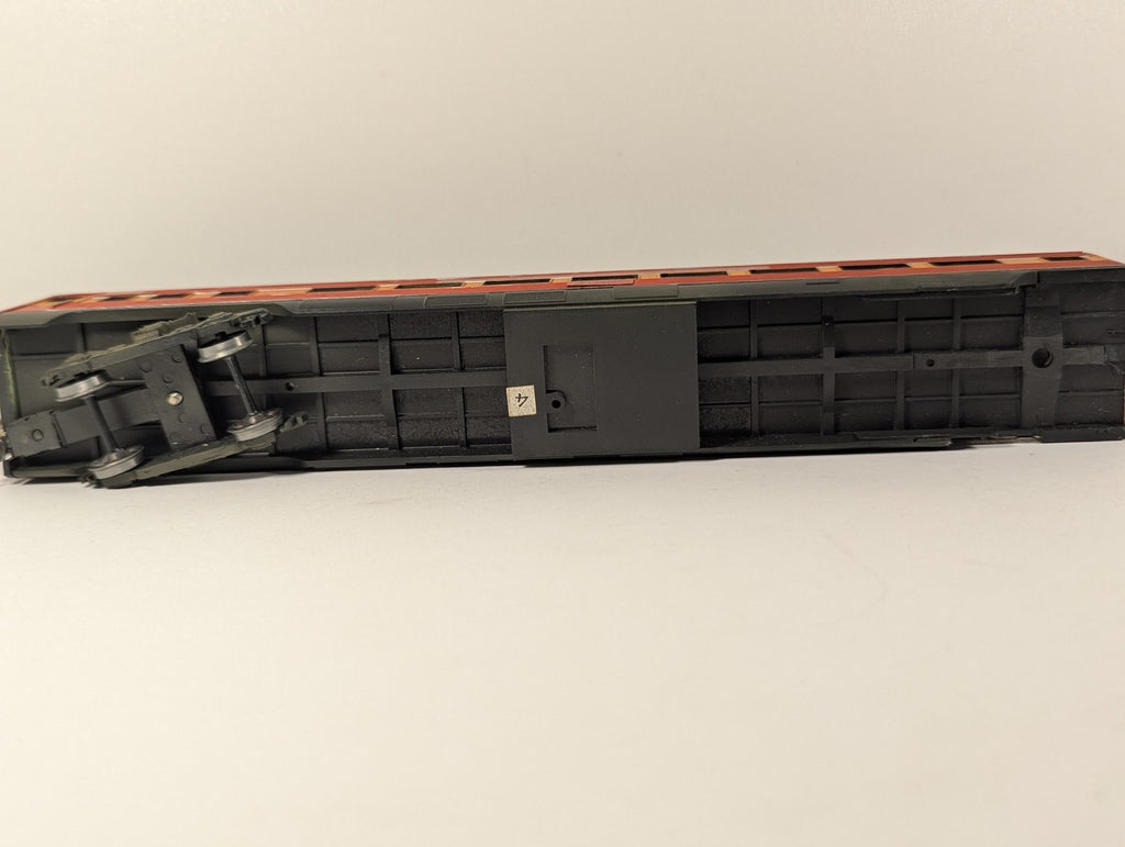 Athearn HO Scale Southern Pacific Daylight Chair Car Passenger Car SP 2424 1818