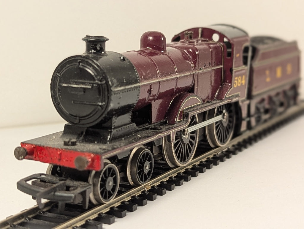 Hornby OO Gauge 4P 4-4-0 Midland Compound – Repainted LMS Maroon
