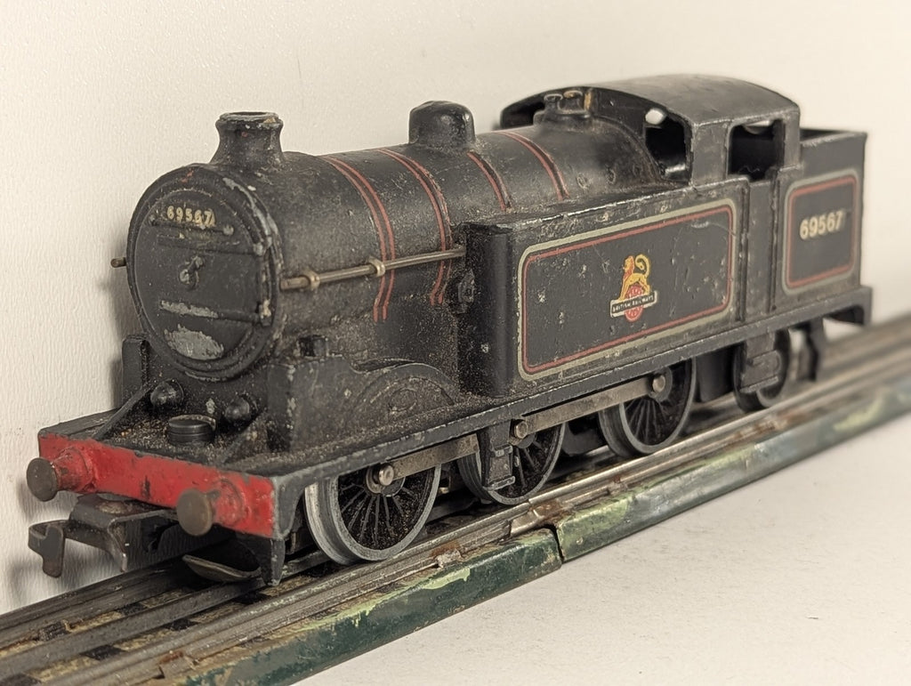 Hornby Dublo OO Gauge Class N2 0-6-2T Steam Locomotive 69567 BR Black EDL17