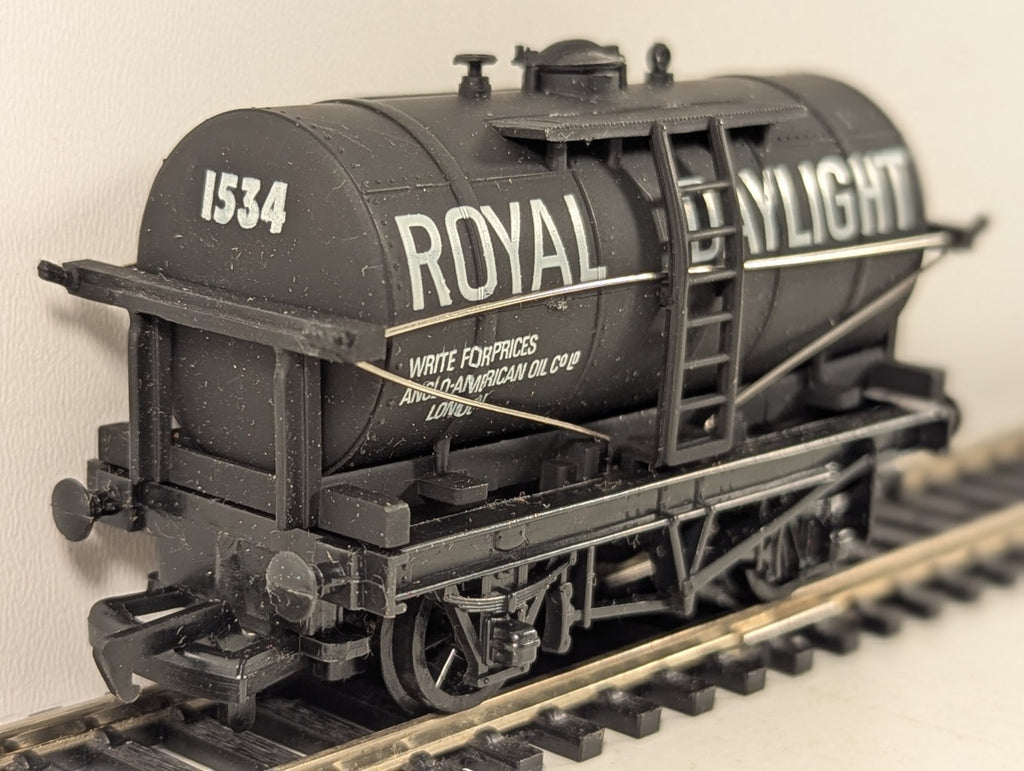 Mainline Railways 37-134 OO Gauge Royal Daylight Tank Wagon - Boxed
