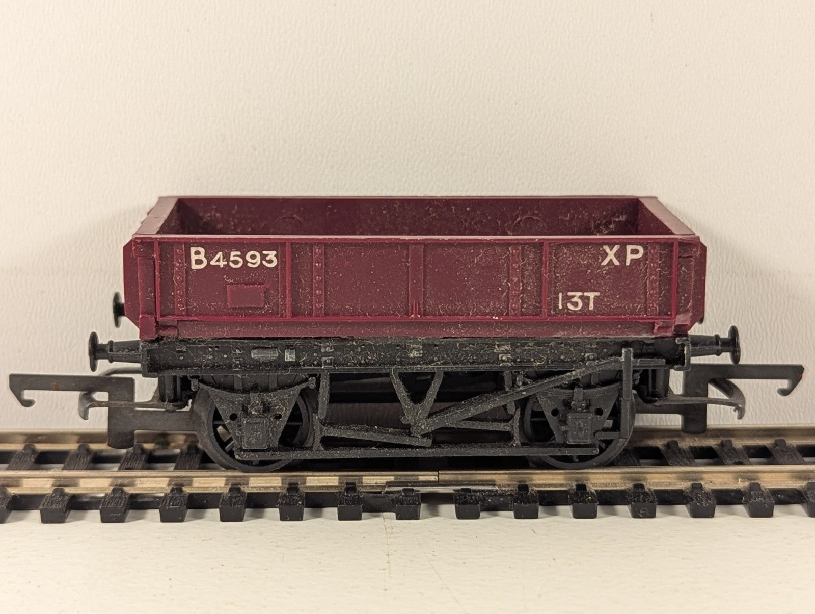 Tri-ang R113 OO Gauge Maroon Drop Side Goods Wagon