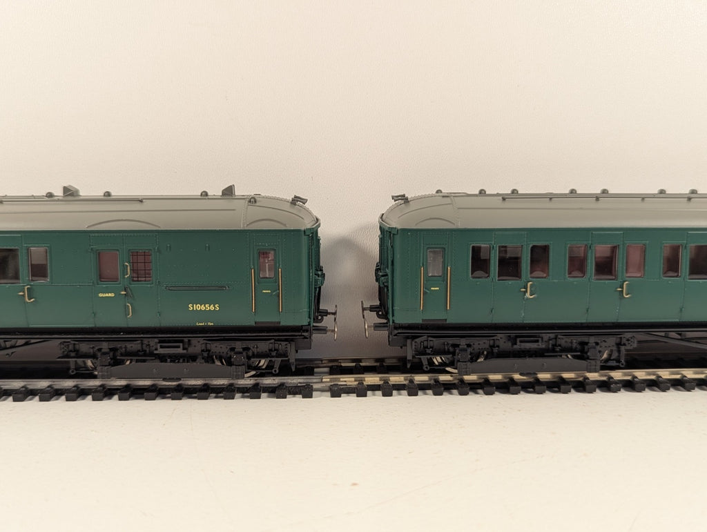 Hornby R3177 OO Gauge NRM BR Class 401 2-BIL EMU No. 2090 - Boxed