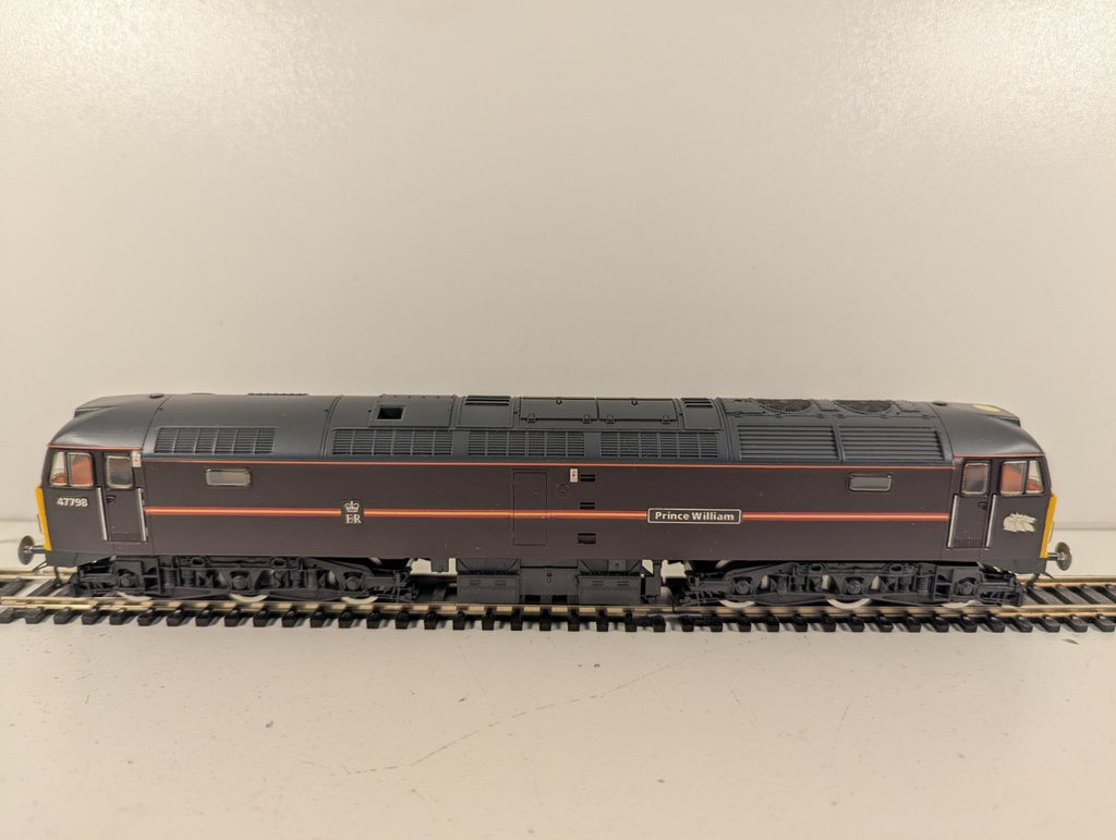 Lima Collection L204794 Class 47 47798 “Prince William” EWS Royal Train
