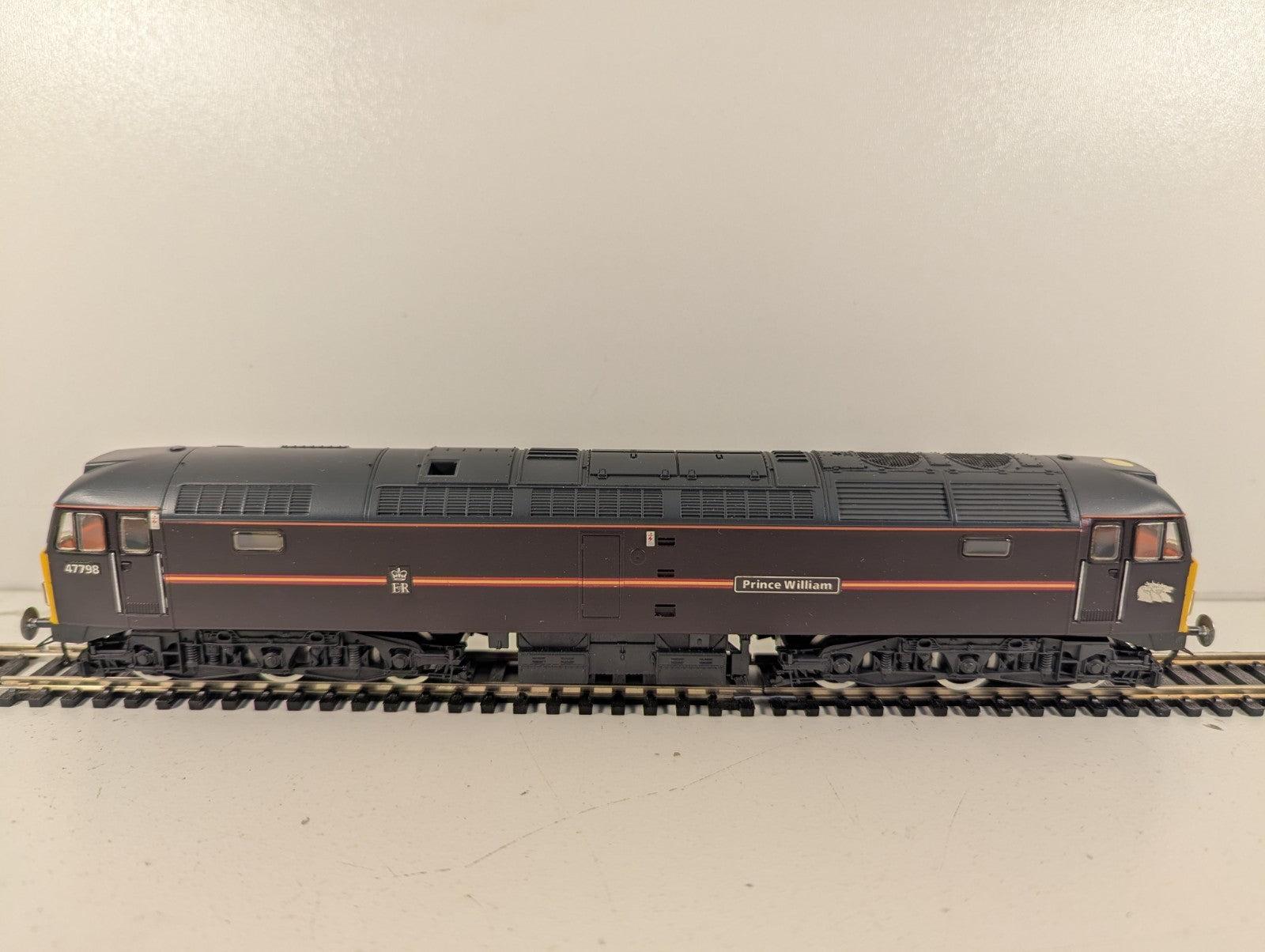 Lima Collection L204794 Class 47 47798 “Prince William” EWS Royal Train