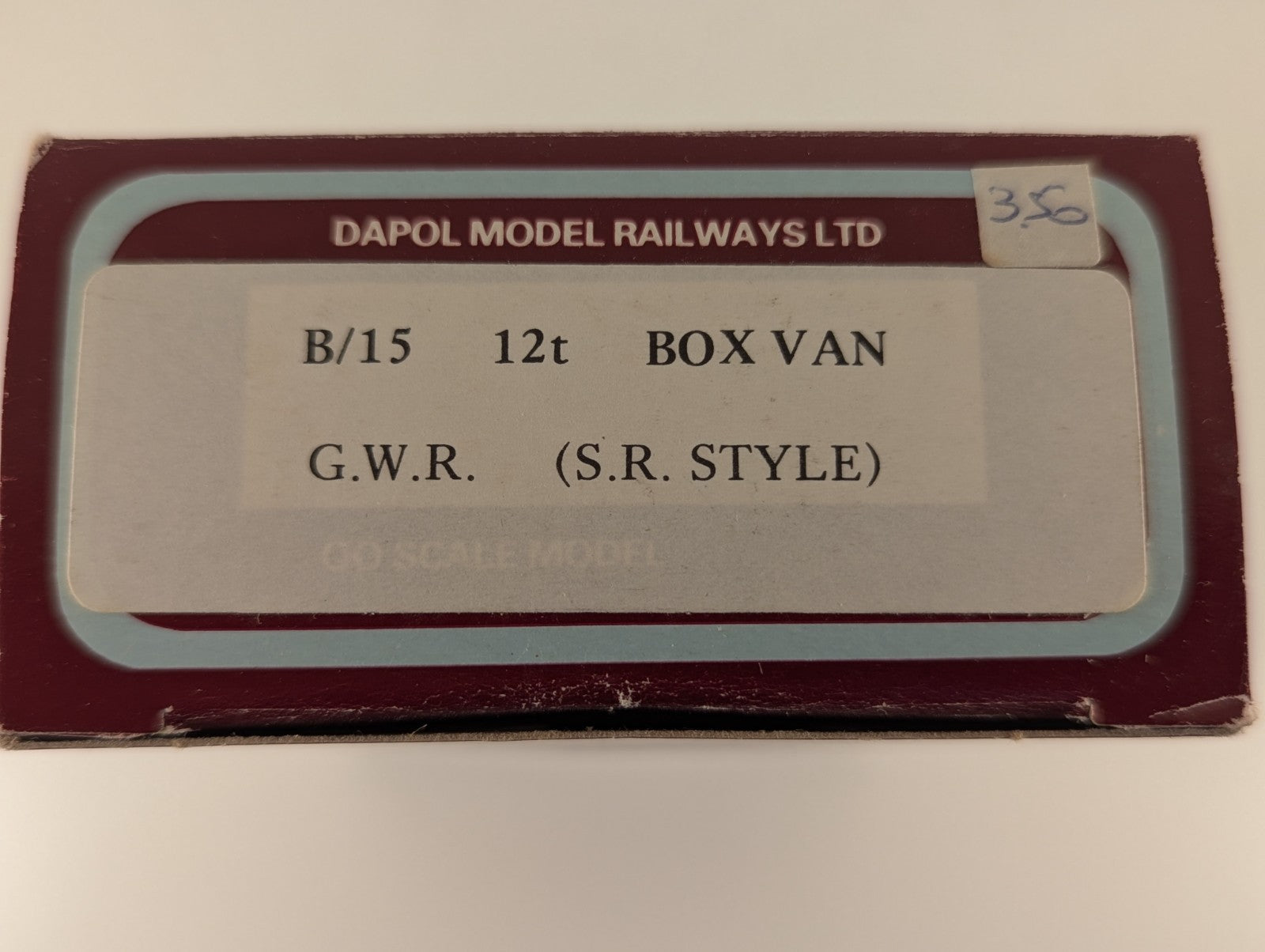 Dapol B/15 12 Ton Box Van GWR Grey
