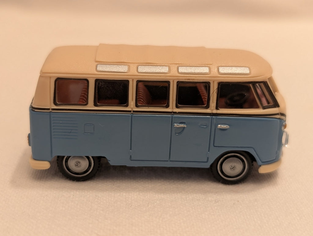 High Speed 1:87 Scale Volkswagen Type 2 T1 Combi Samba Bus Die-cast Van