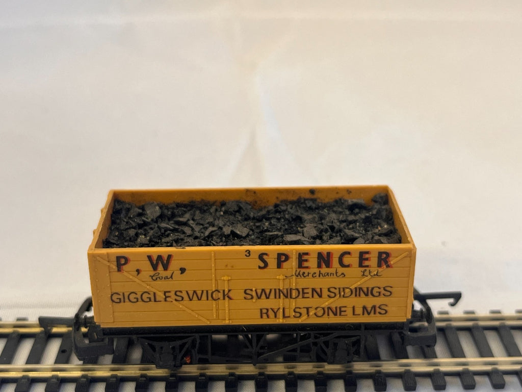 Lima OO Gauge P.W. Spencer 7 Plank Open Wagon