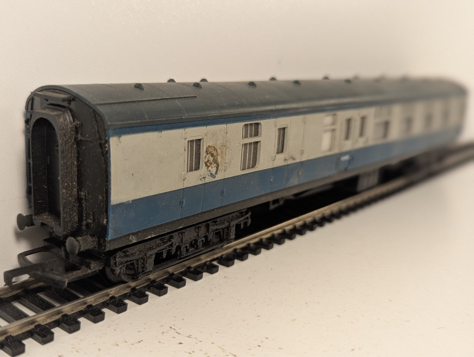 Tri-ang OO Gauge BR Blue/Grey Mk1 Brake Second Coach
