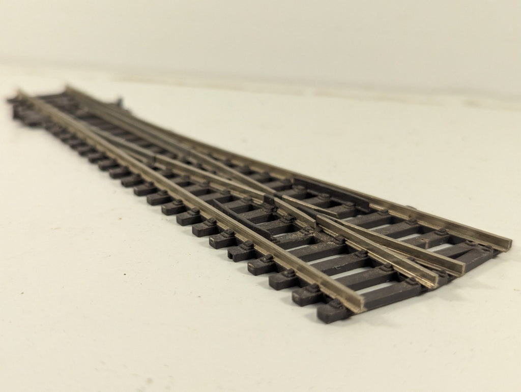 Peco OO/HO Gauge Small Radius Right-Hand Turnout