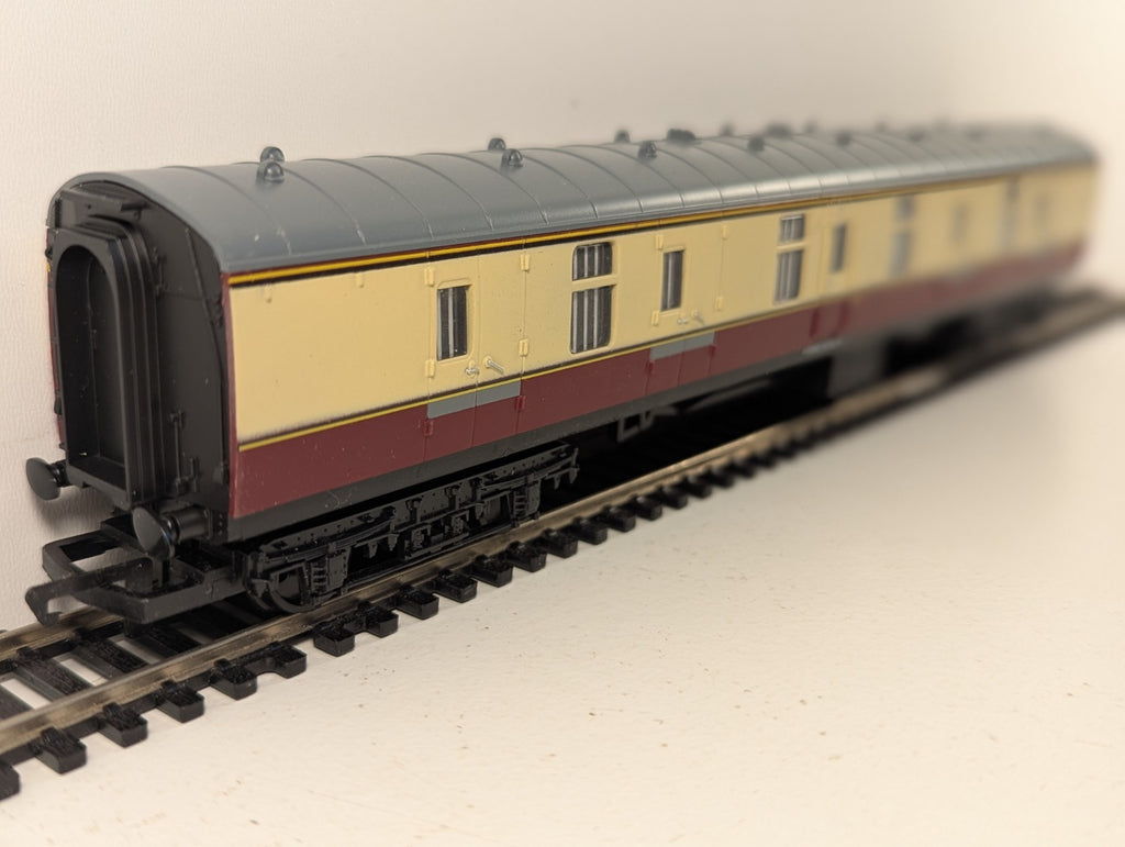 Hornby R4073 BR Mk1 BG Corridor Brake Coach E80535 Maroon & Cream - Boxed