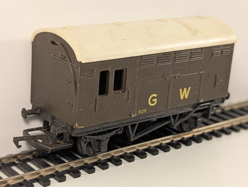Tri-ang / Hornby R.123 OO Gauge GWR Horse Box