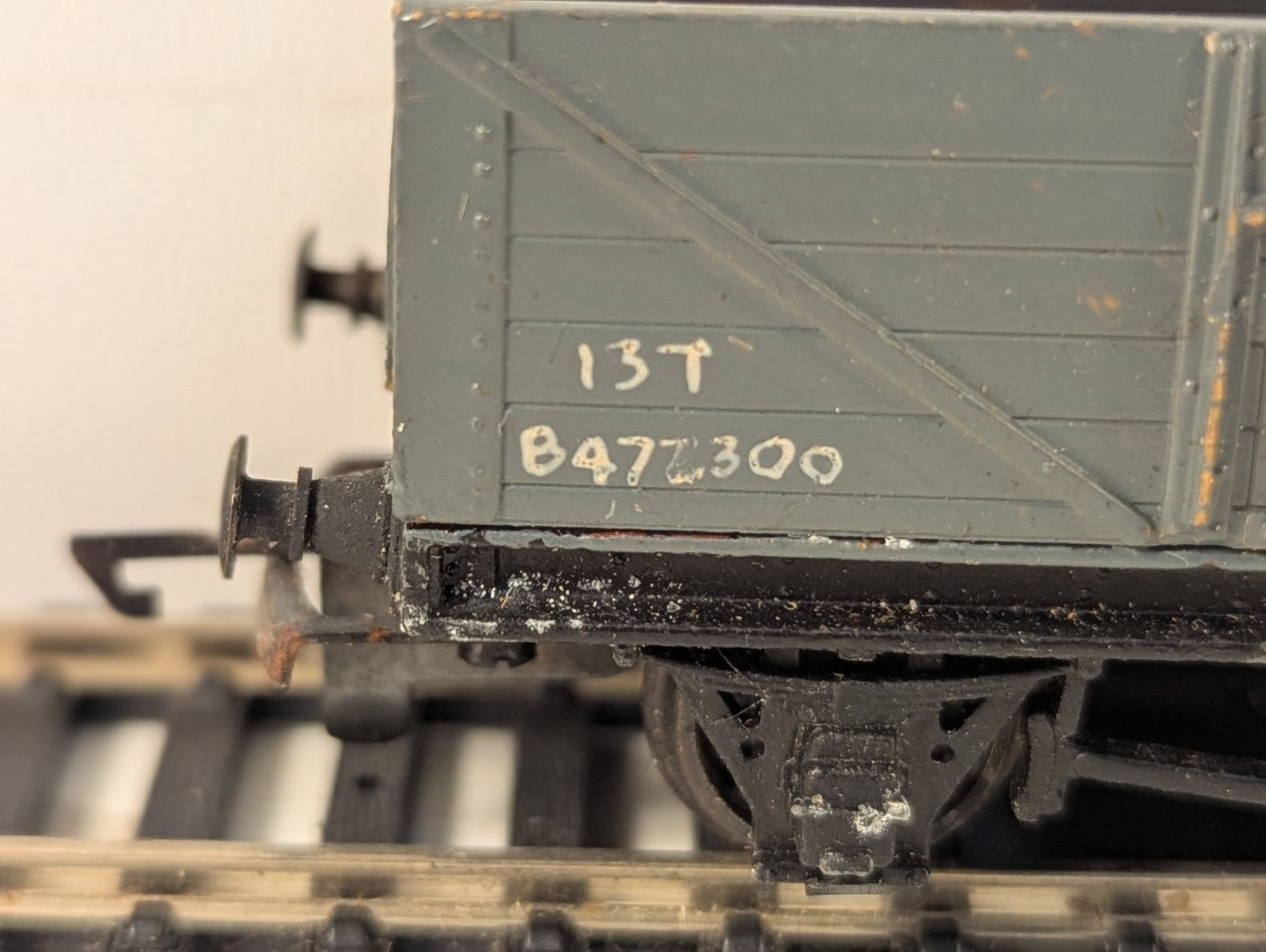 Hornby Dublo OO Gauge 5-Plank Open Wagon B477300 Grey (Repainted)