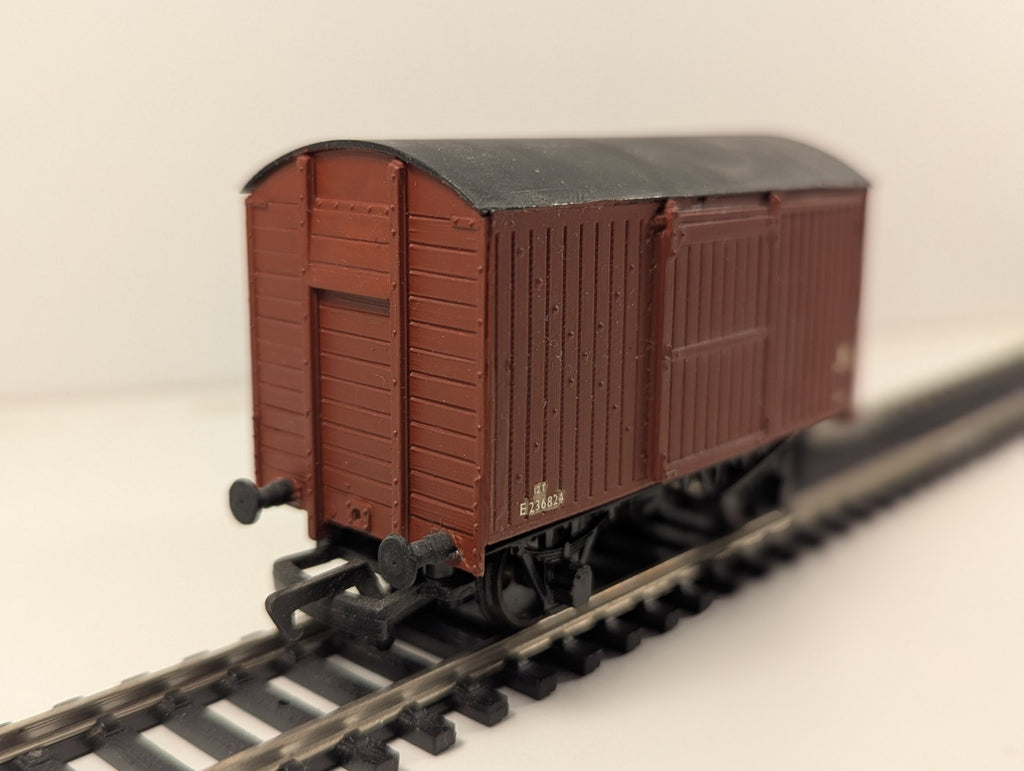 Kitbuilt 12T Vent Van – OO Gauge