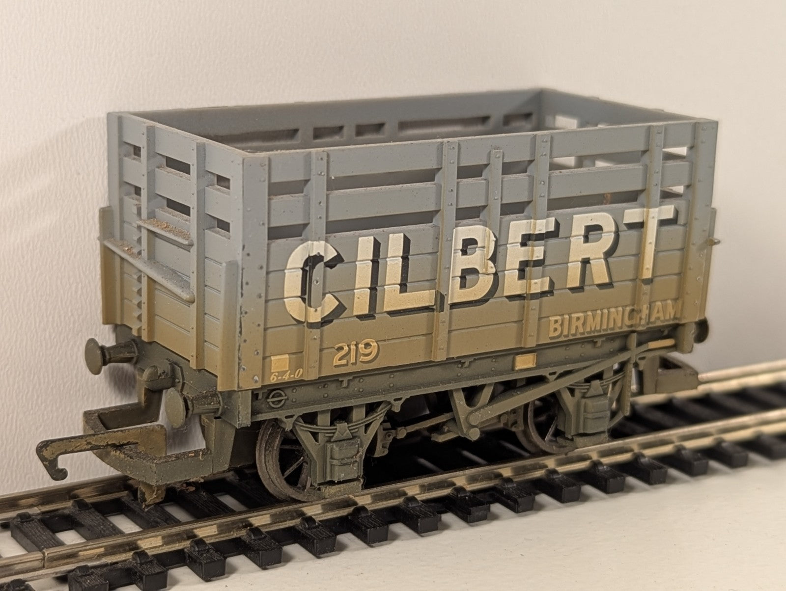 Hornby R6151 ‘Cilbert’ Coke Wagon – Numbers 219
