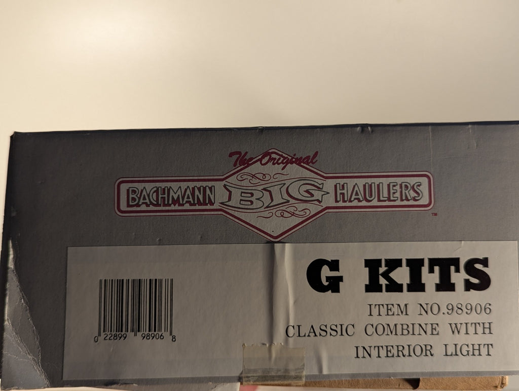 Bachmann Big Haulers 98906 Combine Passenger Car with Interior Lighting