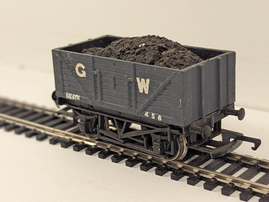Hornby OO Gauge 5-Plank Open Wagon Goods Wagon 456 GWR Grey