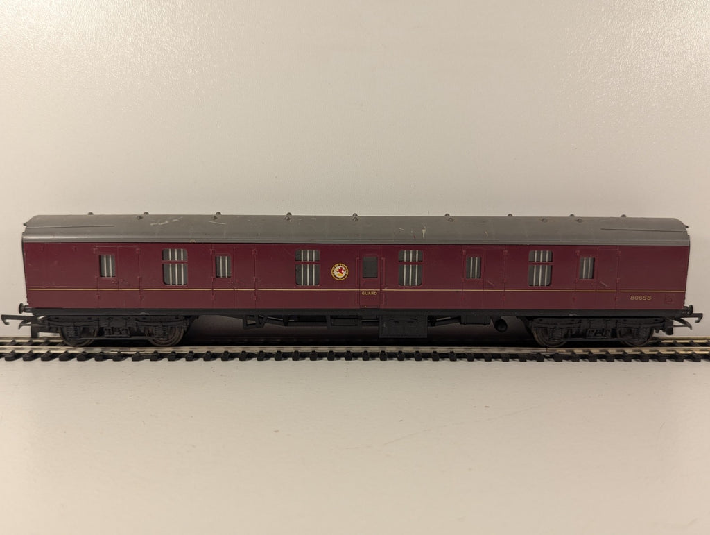 Tri-ang OO Gauge BR Maroon Mk1 Full Brake Coach