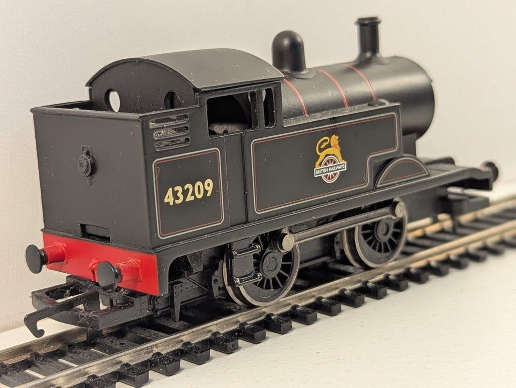 Hornby R2877 OO Gauge 0-4-0 Tank Locomotive Collectors Club 2009