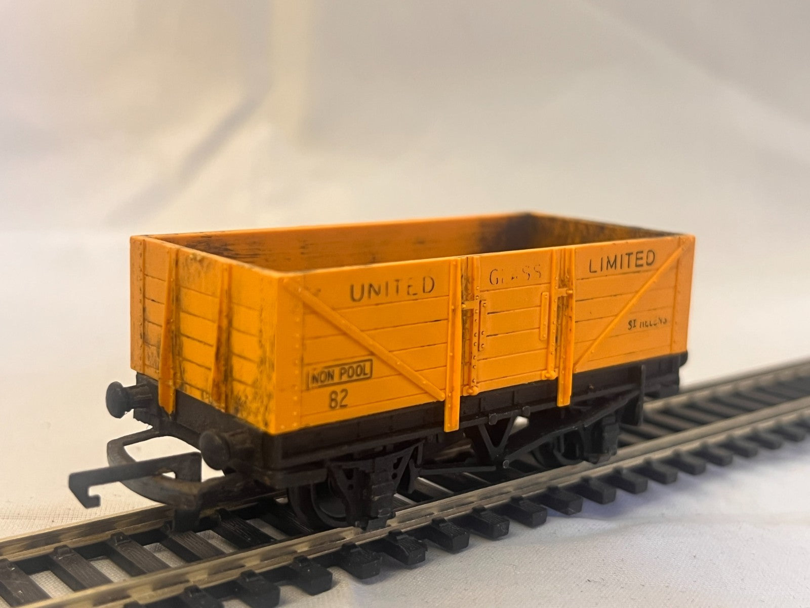 Hornby Dublo 4660 OO Gauge United Glass Bottle Manufacturers Wagon