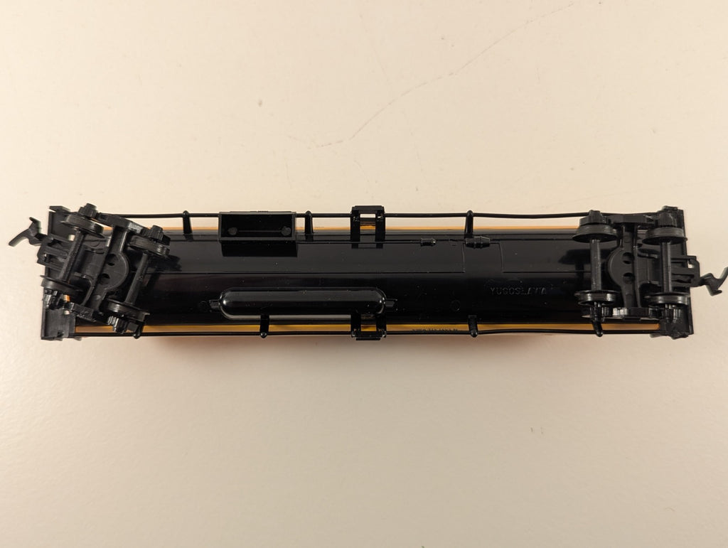 Life-Like HO Gauge Hudson’s Bay Oil & Gas Tank Wagon