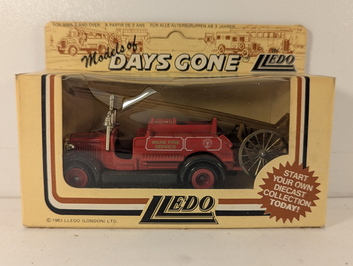Lledo Dennis Fire Engine Die-cast Model Vehicle Ware Fire Service 12