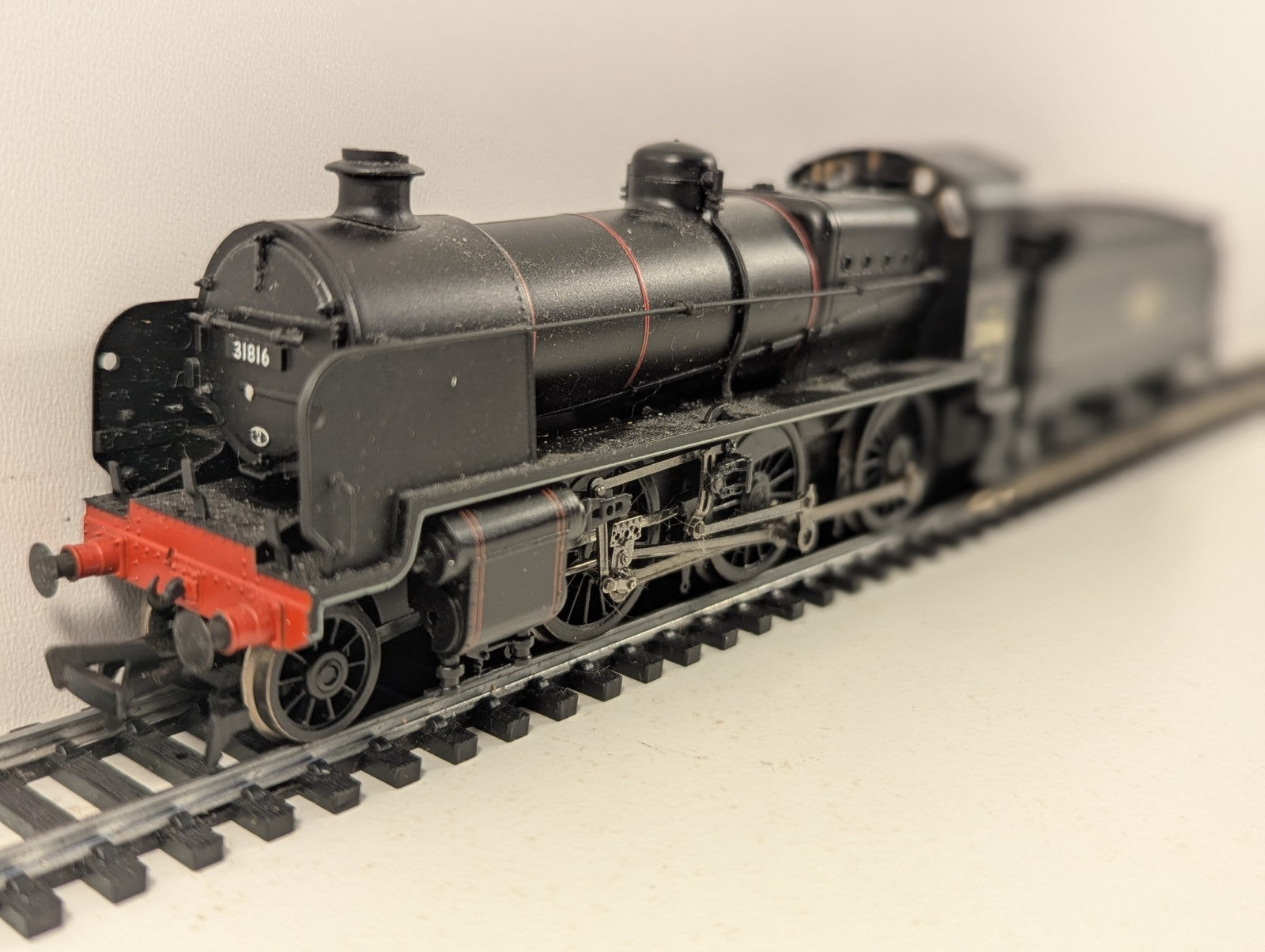 BachmannBranchline 32-151A OO Gauge BR N Class BR Lined Black Late Crest - Boxed